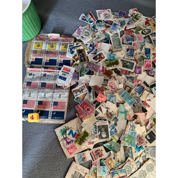 Vintage Postage Stamp Collection - Picture 5 of 15